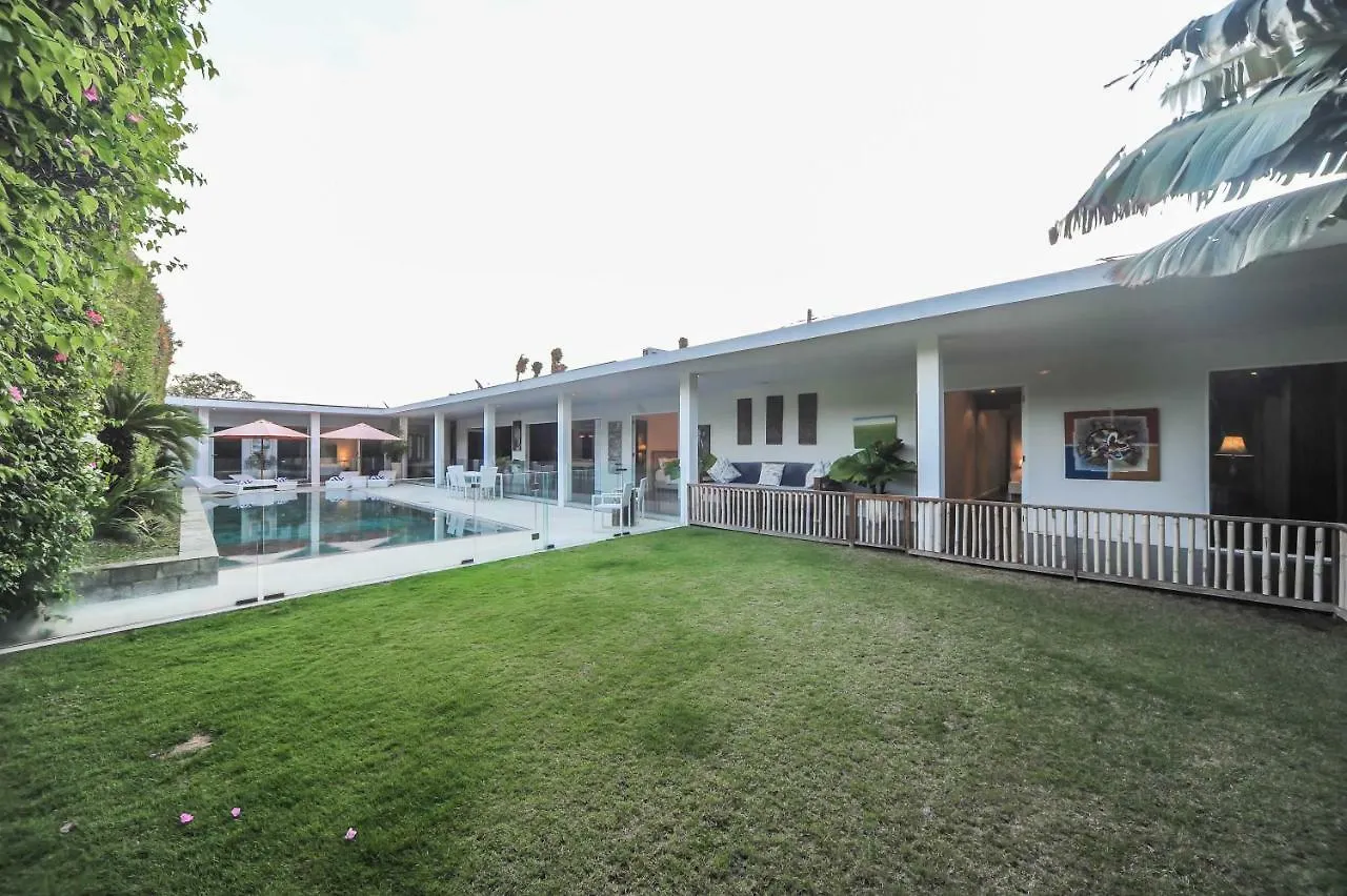 Casa Priya Petitenget Seminyak Villa