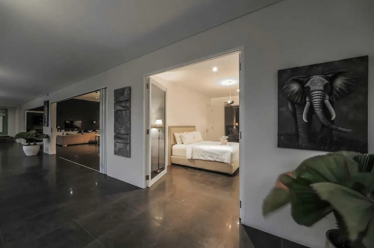 Casa Priya Petitenget Seminyak Villa